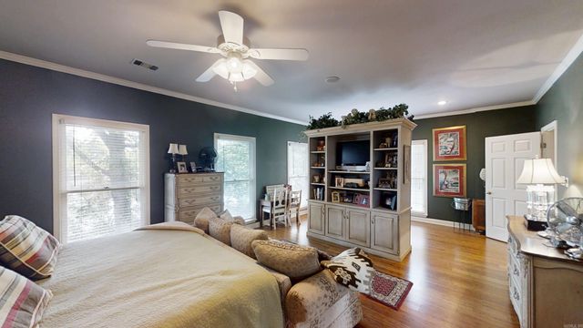 3102 Sara Creek Drive, Jonesboro, AR 72404