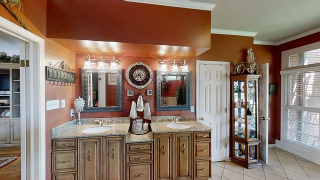 3102 Sara Creek Drive, Jonesboro, AR 72404