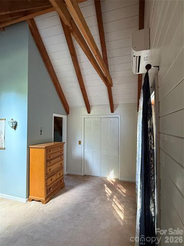 89 Woodcliff Loop, Newland, NC 28657