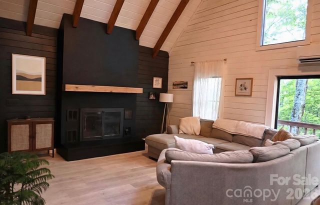 89 Woodcliff Loop, Newland, NC 28657