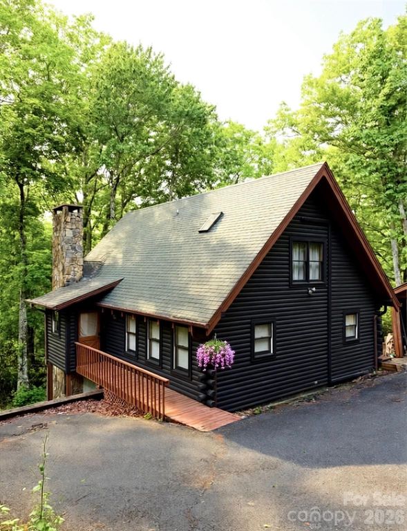 89 Woodcliff Loop, Newland, NC 28657