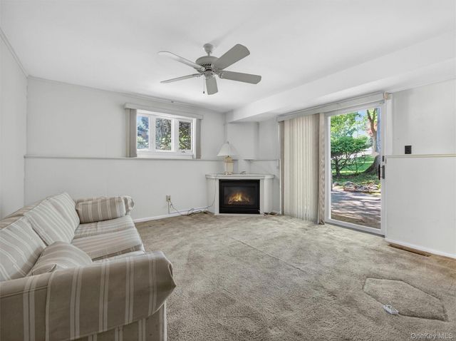 18 Mark Lane, New City, NY 10956