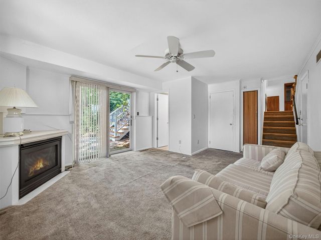 18 Mark Lane, New City, NY 10956