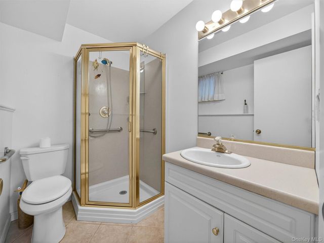 18 Mark Lane, New City, NY 10956