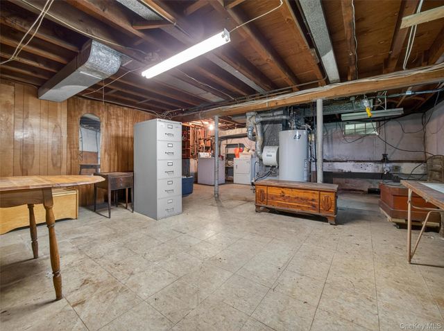 18 Mark Lane, New City, NY 10956