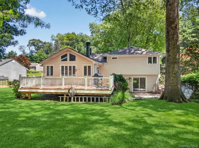 18 Mark Lane, New City, NY 10956