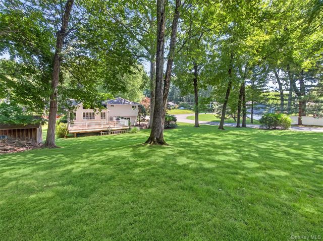 18 Mark Lane, New City, NY 10956