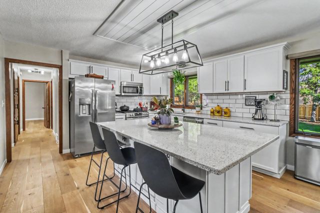 42 36th Avenue NE, Fargo, ND 58102