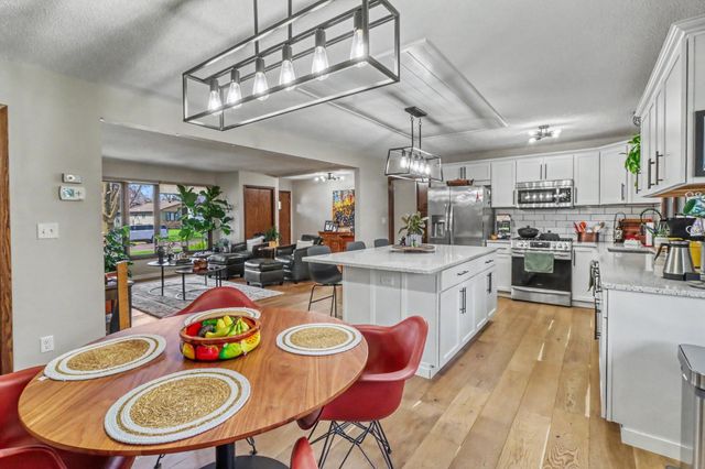 42 36th Avenue NE, Fargo, ND 58102