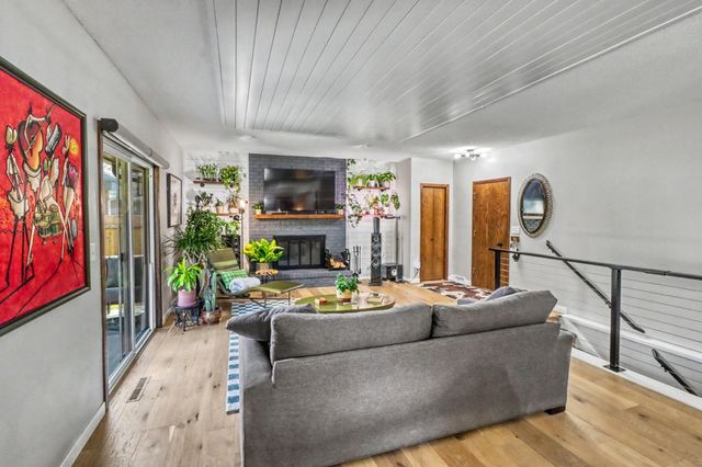 42 36th Avenue NE, Fargo, ND 58102