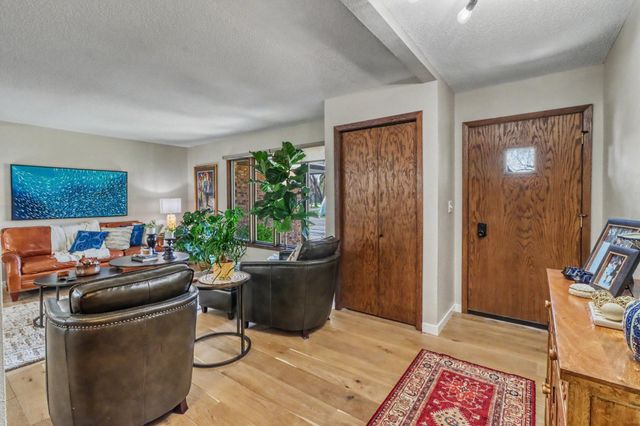 42 36th Avenue NE, Fargo, ND 58102