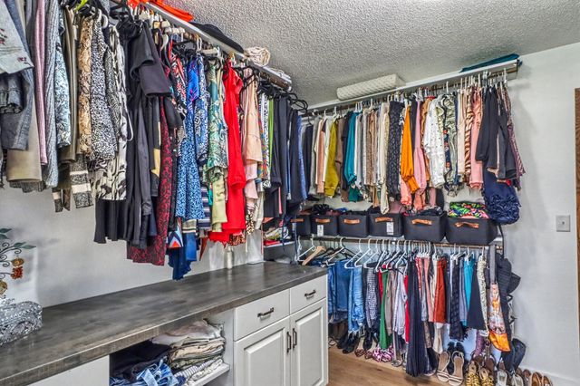 42 36th Avenue NE, Fargo, ND 58102
