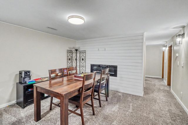 42 36th Avenue NE, Fargo, ND 58102
