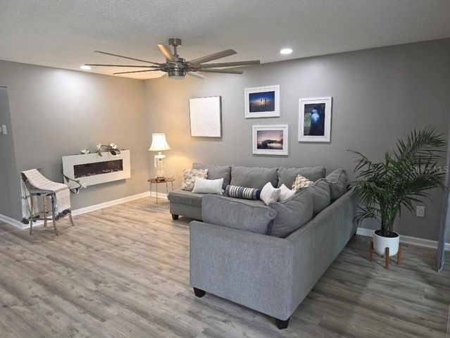 5165 CEDAR HAMMOCK LN 5165, Sarasota, FL 34232