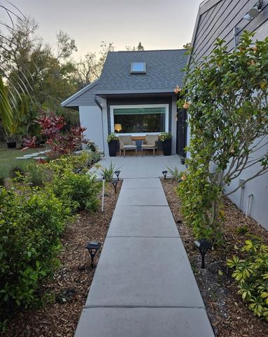 5165 CEDAR HAMMOCK LN 5165, Sarasota, FL 34232