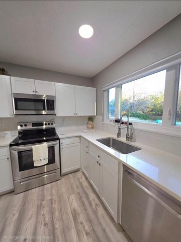 5165 CEDAR HAMMOCK LN 5165, Sarasota, FL 34232