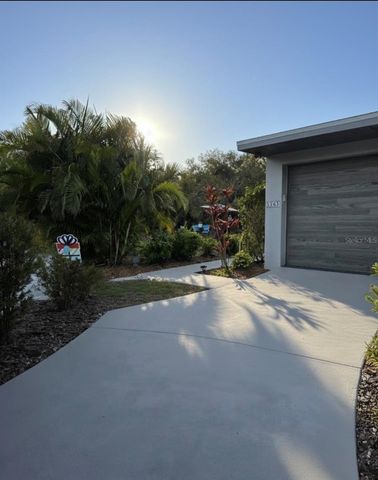 5165 CEDAR HAMMOCK LN 5165, Sarasota, FL 34232