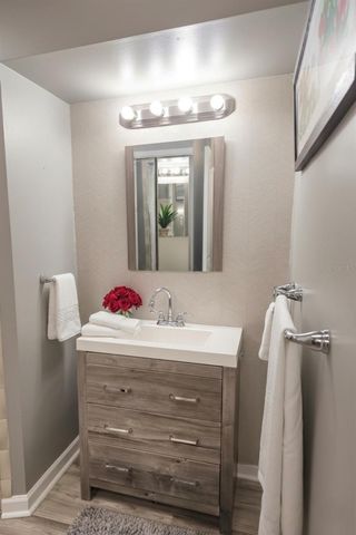 5165 CEDAR HAMMOCK LN 5165, Sarasota, FL 34232