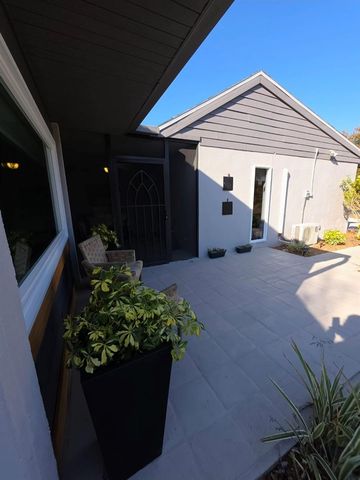 5165 CEDAR HAMMOCK LN 5165, Sarasota, FL 34232