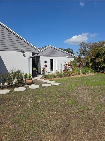 5165 CEDAR HAMMOCK LN 5165, Sarasota, FL 34232