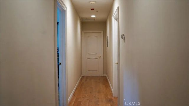 925 Sherlock Dr, Burbank, CA 91501