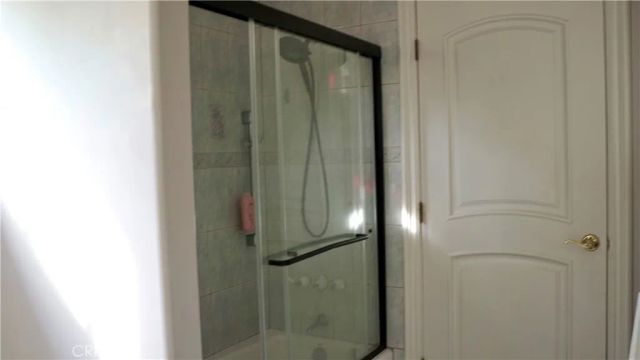 925 Sherlock Dr, Burbank, CA 91501