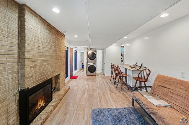 5506 SW 19th ST, Topeka, KS 66604