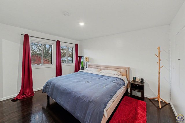 5506 SW 19th ST, Topeka, KS 66604