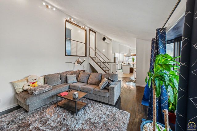 5506 SW 19th ST, Topeka, KS 66604