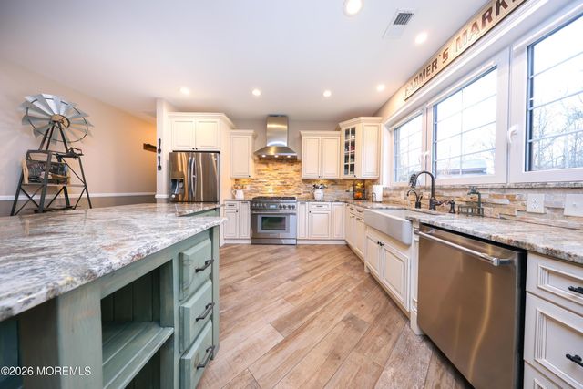 94 E Pleasant Grove Road, Jackson, NJ 08527