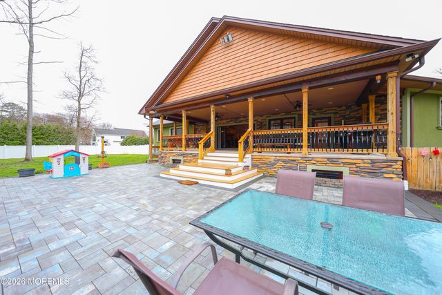 94 E Pleasant Grove Road, Jackson, NJ 08527