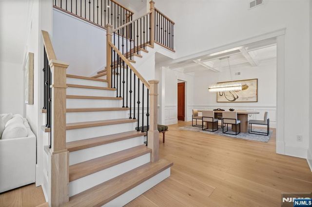 982 Closter Dock Road, Alpine, NJ 07620