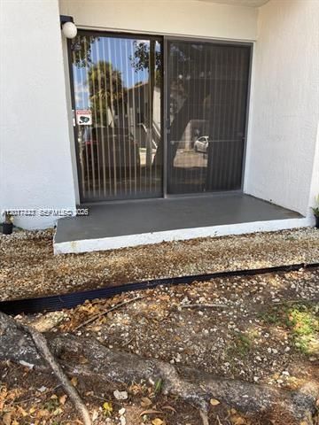 7235 NW 179th Street 101, Hialeah, FL 33015