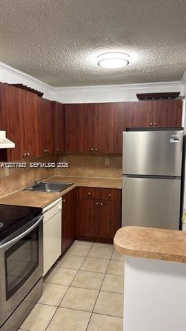 7235 NW 179th Street 101, Hialeah, FL 33015