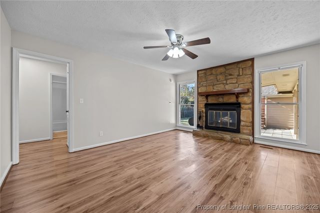 911 Axis Circle, Hope Mills, NC 28348