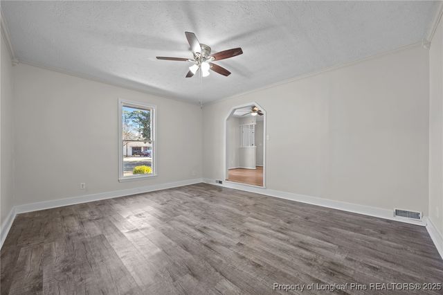 911 Axis Circle, Hope Mills, NC 28348