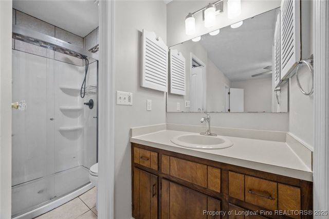 911 Axis Circle, Hope Mills, NC 28348