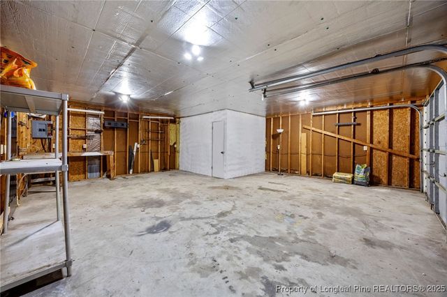 911 Axis Circle, Hope Mills, NC 28348