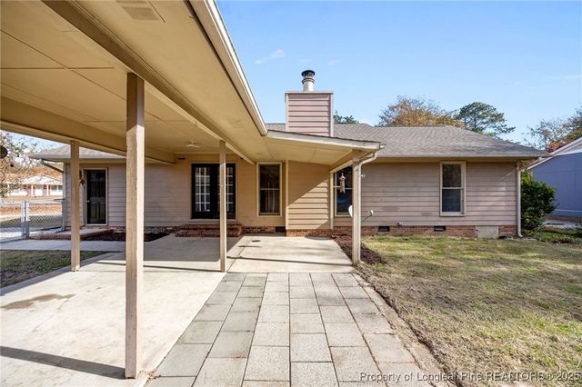 911 Axis Circle, Hope Mills, NC 28348