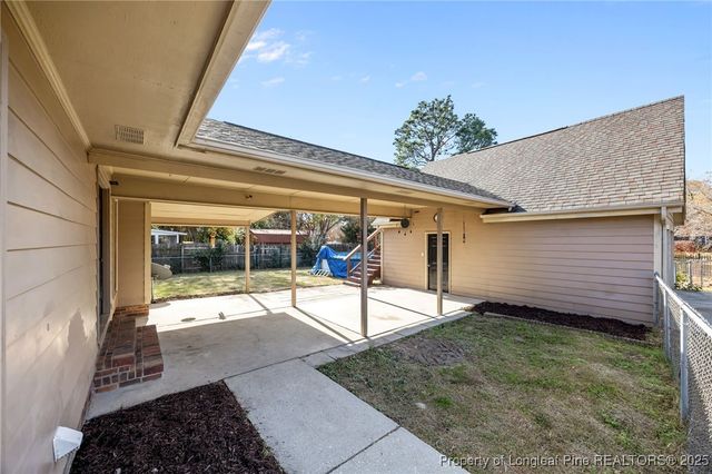 911 Axis Circle, Hope Mills, NC 28348