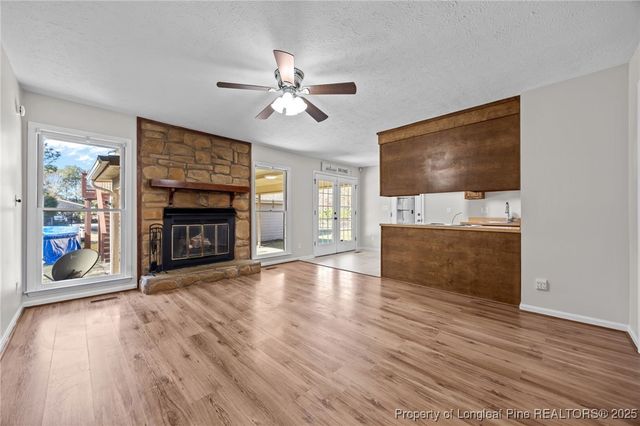 911 Axis Circle, Hope Mills, NC 28348