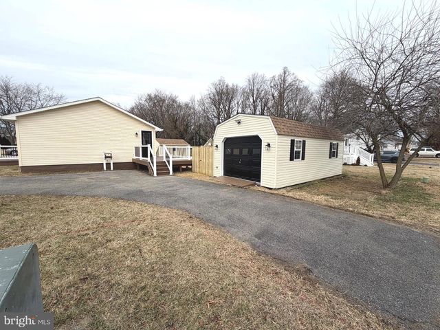 8537 CREEK RD, Pasadena, MD 21122