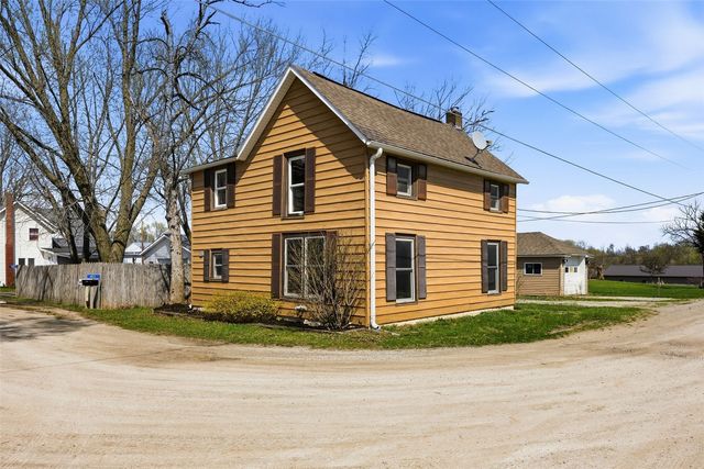 411 Johnson, Toddville, IA 52341