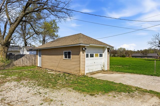 411 Johnson, Toddville, IA 52341