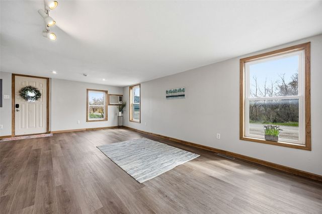 411 Johnson, Toddville, IA 52341