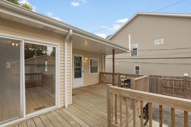 110 E 56th Street, Westmont, IL 60559
