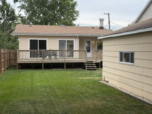 110 E 56th Street, Westmont, IL 60559