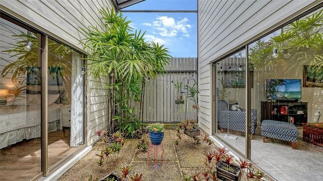 4396 WOODMANS CHART 146, Sarasota, FL 34235