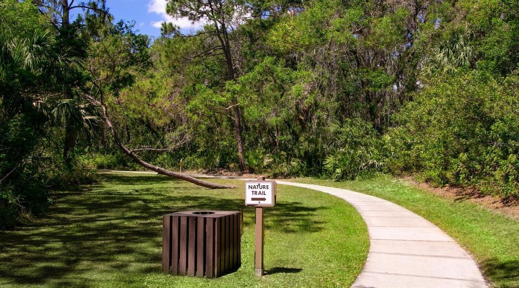 Image 27 of property listing at 4396 WOODMANS CHART 146, Sarasota, FL 34235