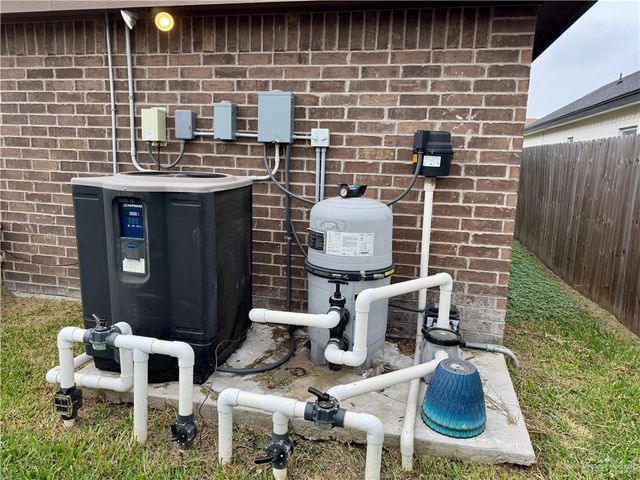 609 Palestina Drive, Weslaco, TX 78596